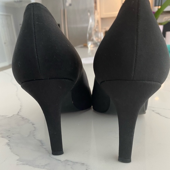 Stuart Weitzman shoes fabric and rhinestones 9US - Picture 3 of 9